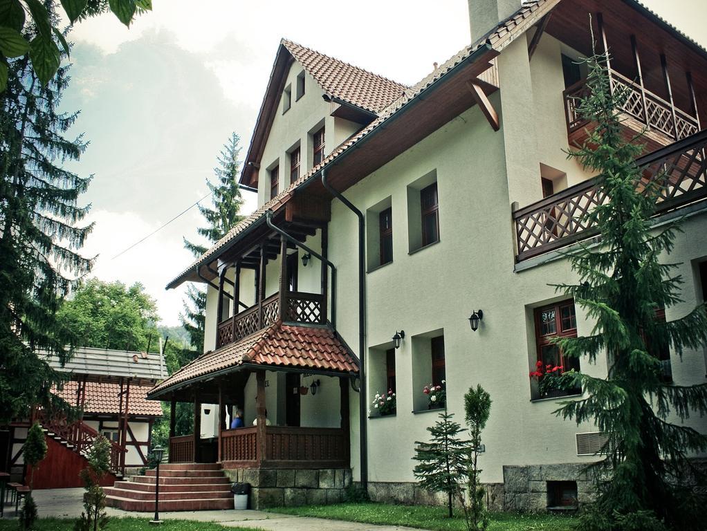 Penzion U Raztoky Rusava Exterior foto